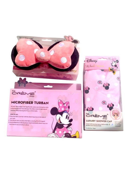 Creme Other - A set of Minnie Mouse accessories, for hair care and spa routines.
